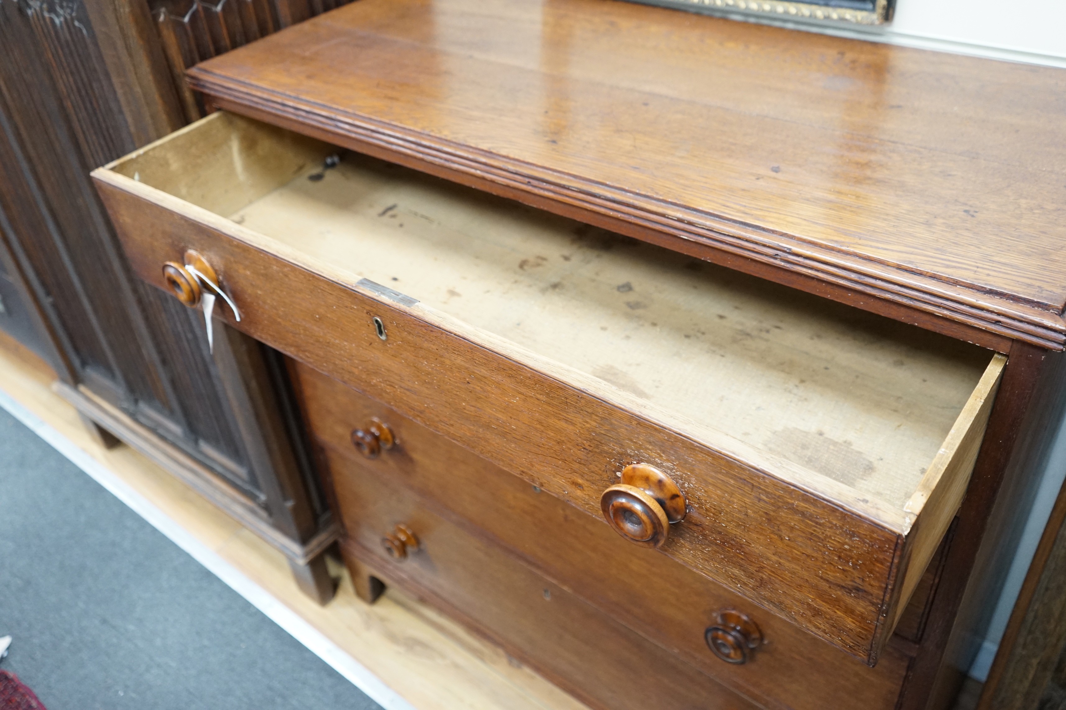 A Regency provincial oak chest of four drawers, width 101cm, depth 46cm, height 105cm